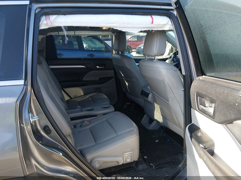2016 Toyota Highlander VIN 5TDJKRFH3GS355946 IAAI salvage auction — FRONT END, Salvage (West Virginia), sold $4,950 on 2026-07-23 (photo 8)
