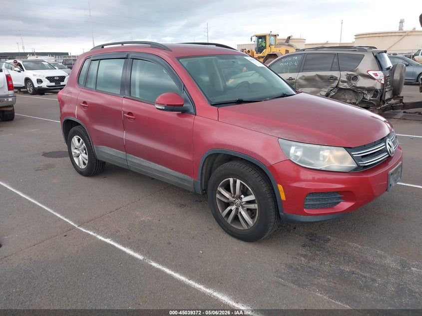 2015 Volkswagen Tiguan VIN WVGBV7AX0FW094624 IAAI salvage auction — NORMAL WEAR, Clear (Hawaii), sold $850 on 2026-07-14 (photo 1)