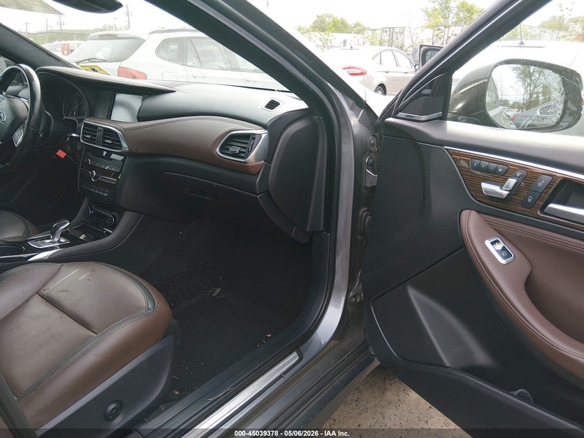 2017 Infiniti Qx30 VIN SJKCH5CR5HA024763 IAAI salvage auction — RIGHT SIDE, Salvage Title, sold $2,950 on 2026-07-29 (photo 5)