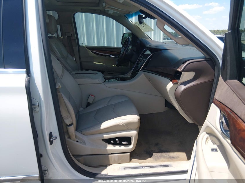 2016 Cadillac Escalade VIN 1GYS4HKJ9GR157060 IAAI salvage auction — FRONT END, Salvage (South Carolina), sold $3,400 on 2026-07-25 (photo 5)