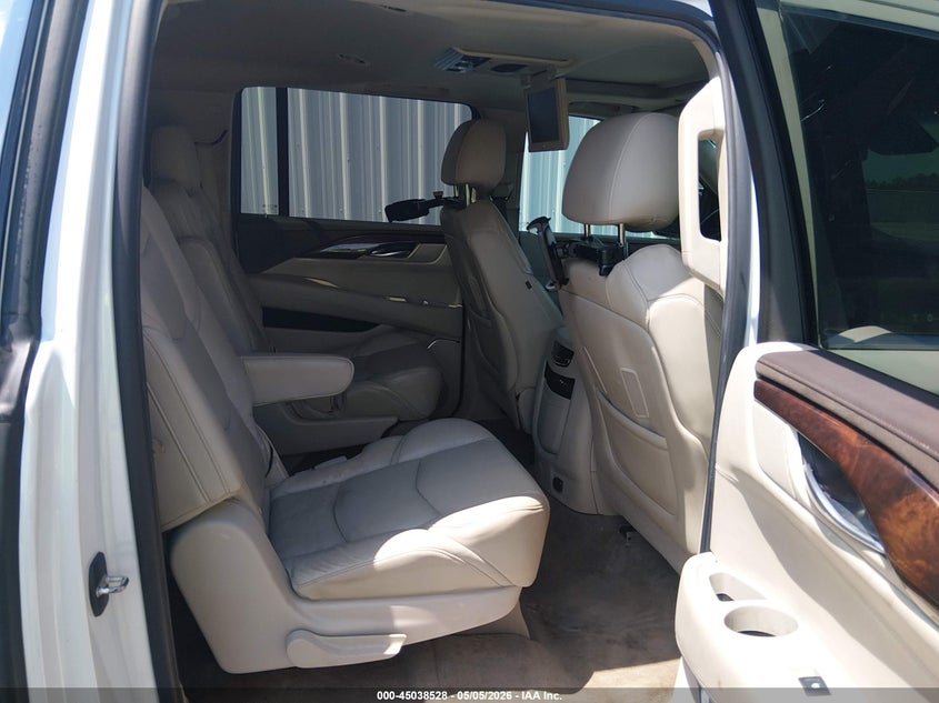 2016 Cadillac Escalade VIN 1GYS4HKJ9GR157060 IAAI salvage auction — FRONT END, Salvage (South Carolina), sold $3,400 on 2026-07-25 (photo 8)