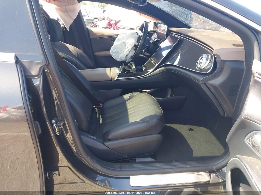 2023 Mercedes-benz Eqs VIN W1KCG2DB7PA035208 IAAI salvage auction — LEFT FRONT, Salvage Title, sold $16,800 on 2026-08-20 (photo 5)
