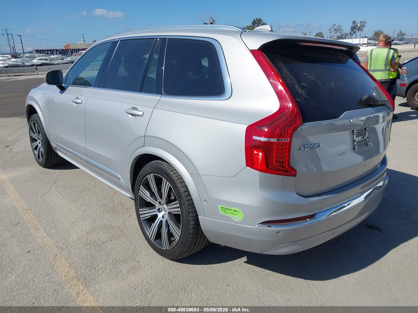 2023 Volvo Xc90 VIN YV4H600N0P1954701 IAAI salvage auction — RIGHT SIDE, Salvage (California), sold $16,200 on 2026-07-29 (photo 3)