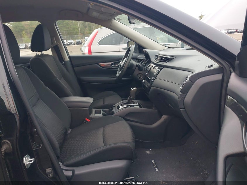 2018 Nissan Rogue VIN KNMAT2MV5JP585941 IAAI salvage auction — FRONT END, Salvage (Massachusetts), sold $2,350 on 2026-07-10 (photo 5)