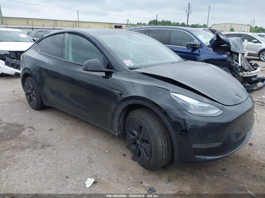 2024 Tesla Model y VIN 7SAYGDED5RA321807 IAAI salvage auction — FRONT END, Original (Texas), sold $8,900 on 2026-07-24 (photo 1)
