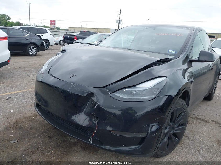 2024 Tesla Model y VIN 7SAYGDED5RA321807 IAAI salvage auction — FRONT END, Original (Texas), sold $8,900 on 2026-07-24 (photo 6)