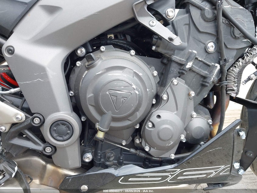 2025 Triumph motorcycle Daytona VIN SMTL23UF4STBV8662 IAAI salvage auction — Unknown, Salvage (California), sold $1,400 on 2026-07-15 (photo 8)