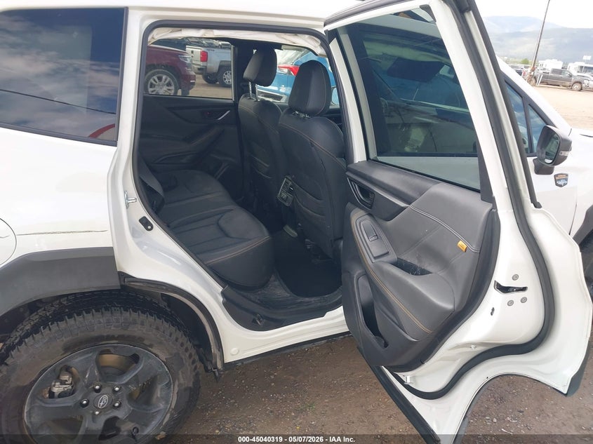 2024 Subaru Forester VIN JF2SKAJC7RH522190 IAAI salvage auction — RIGHT FRONT, Salvage (Montana), sold $25 on 2026-07-31 (photo 8)
