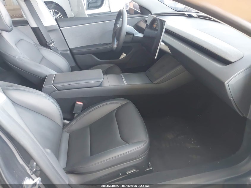 2025 Tesla Model 3 VIN 5YJ3E1EA3SF999482 IAAI salvage auction — FRONT END, Clear (Florida), sold $6,000 on 2026-07-08 (photo 5)