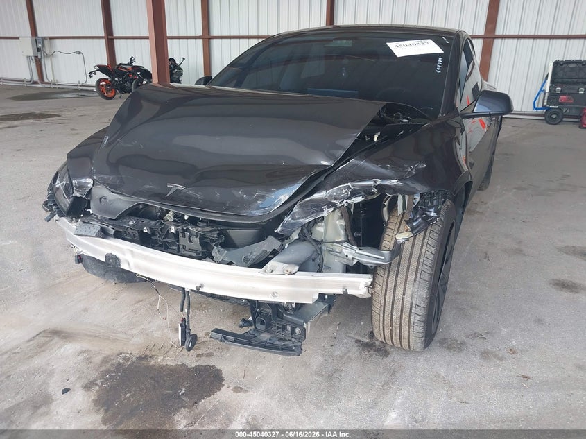 2025 Tesla Model 3 VIN 5YJ3E1EA3SF999482 IAAI salvage auction — FRONT END, Clear (Florida), sold $6,000 on 2026-07-08 (photo 6)