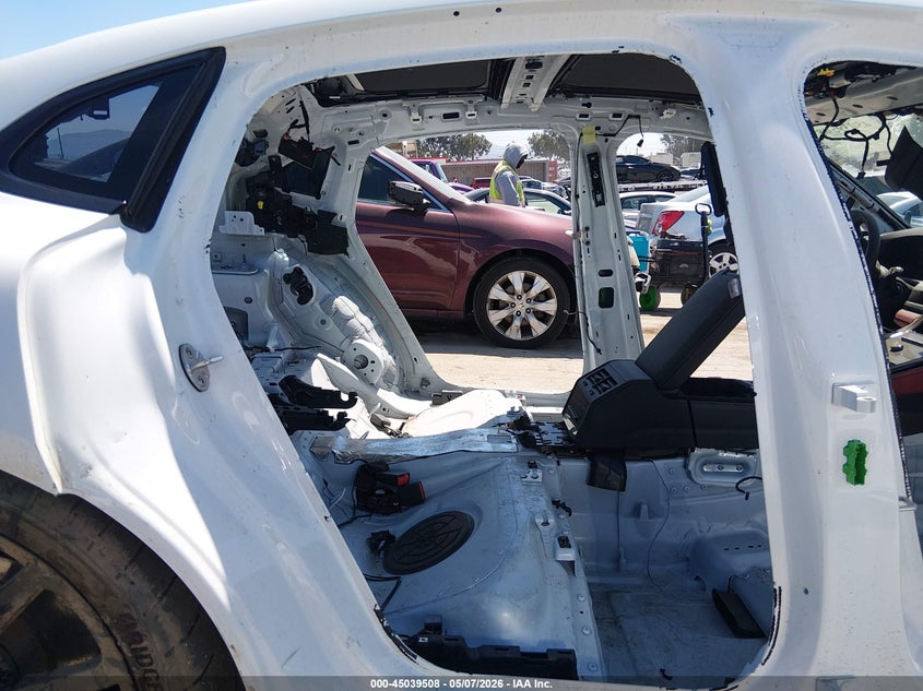 2024 Porsche Panamera VIN WP0AA2YA5RL004471 IAAI salvage auction — THEFT, Salvage Title, sold $8,000 on 2026-08-05 (photo 8)
