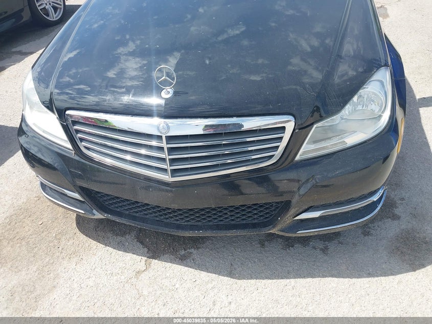 2013 Mercedes-benz C-klasse VIN WDDGF8AB3DA815021 IAAI salvage auction — NORMAL WEAR, Original (Texas), sold $950 on 2026-07-20 (photo 6)