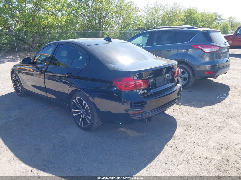 2018 BMW 3er VIN WBA8D9G58JNU68301 IAAI salvage auction — HAIL, Salvage (Iowa), sold $7,175 on 2026-08-03 (photo 3)