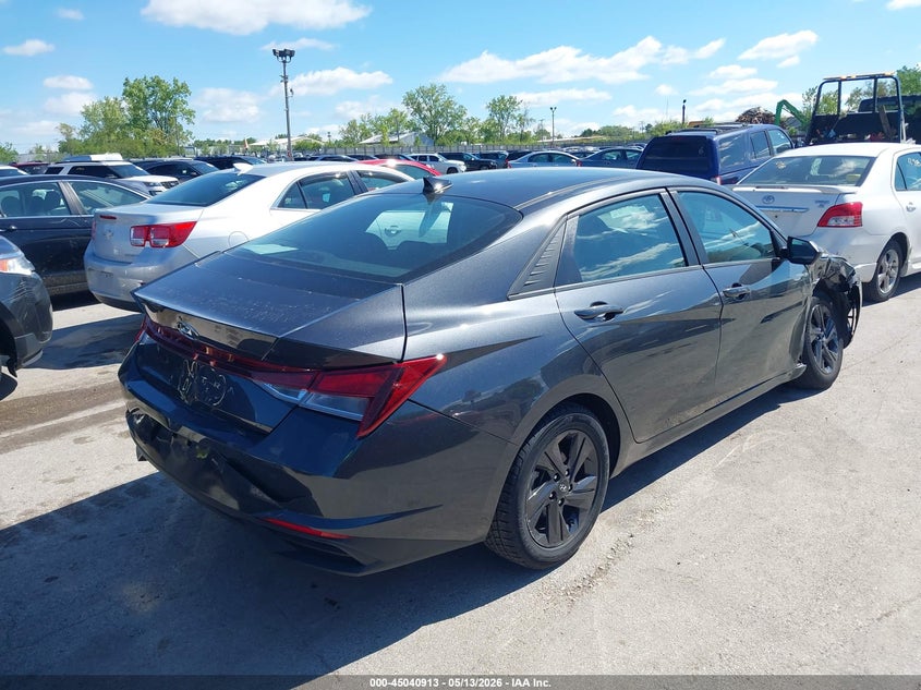 2021 Hyundai Elantra VIN 5NPLM4AG0MH006331 IAAI salvage auction — RIGHT FRONT, Salvage (Illinois), sold $4,500 on 2026-08-01 (photo 4)