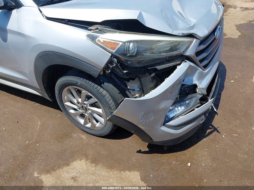 2017 Hyundai Tucson VIN KM8J3CA40HU406455 IAAI salvage auction — FRONT END, Clear (Oklahoma), sold $2,050 on 2026-07-29 (photo 6)