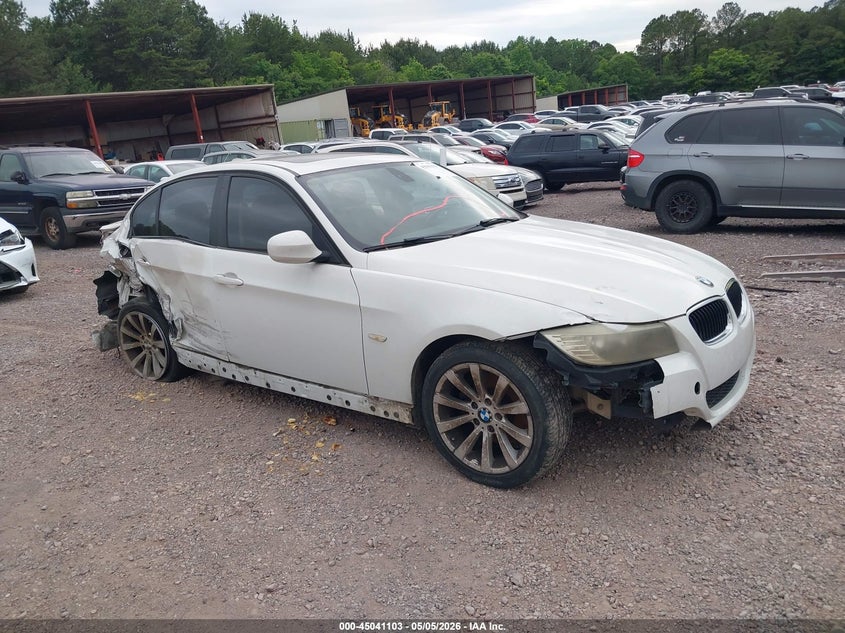 2011 BMW 3 series VIN WBAPH7C56BE850239 IAAI salvage auction — RIGHT SIDE, Salvage (Alabama), sold $275 on 2026-07-15 (photo 1)