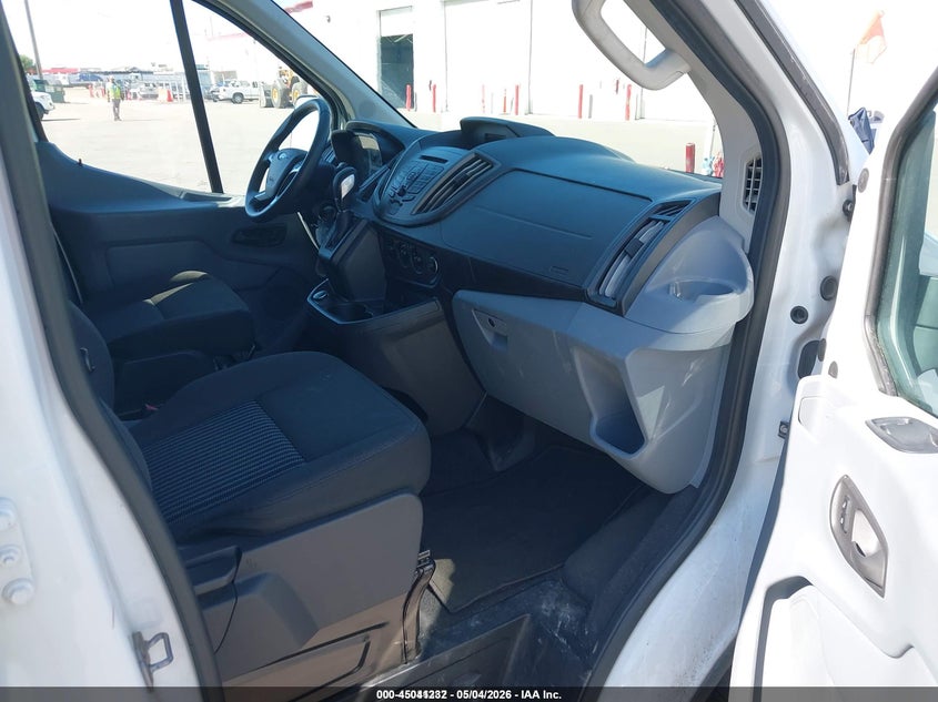 2018 Ford Transit-350 VIN 1FBZX2ZM9JKB42748 IAAI salvage auction — NORMAL WEAR, Sf97 (Utah), sold $28,150 on 2026-07-08 (photo 5)