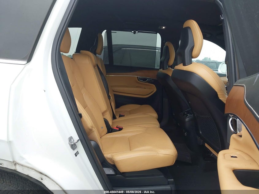 2017 Volvo Xc90 VIN YV4A22PL1H1125943 IAAI salvage auction — LEFT & RIGHT, Original (Texas), sold $6,400 on 2026-08-19 (photo 8)