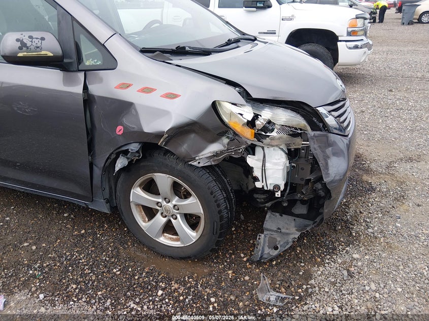2016 Toyota Sienna VIN 5TDKK3DC0GS754502 IAAI salvage auction — RIGHT FRONT, Salvage (Louisiana), sold $4,150 on 2026-07-08 (photo 6)