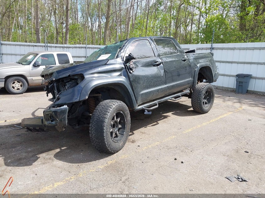 2015 Toyota Tundra VIN 5TFAY5F18FX425282 IAAI salvage auction — RIGHT FRONT, Clear (Michigan), sold $3,550 on 2026-07-06 (photo 2)