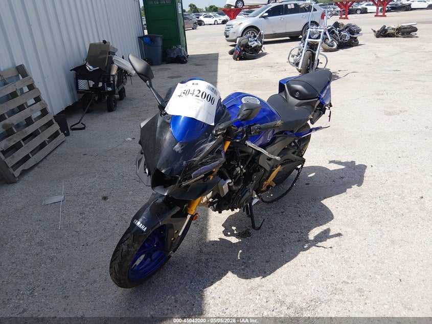 2025 Yamaha VIN MH3RH25E9SK002712 IAAI salvage auction — LEFT SIDE, Salvage (Texas), sold $800 on 2026-07-07 (photo 2)