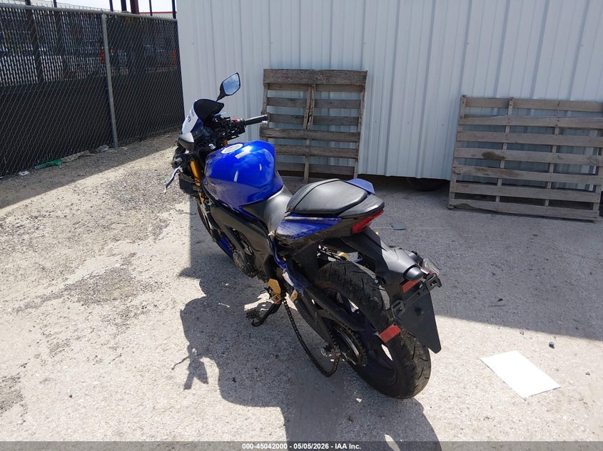2025 Yamaha VIN MH3RH25E9SK002712 IAAI salvage auction — LEFT SIDE, Salvage (Texas), sold $800 on 2026-07-07 (photo 3)