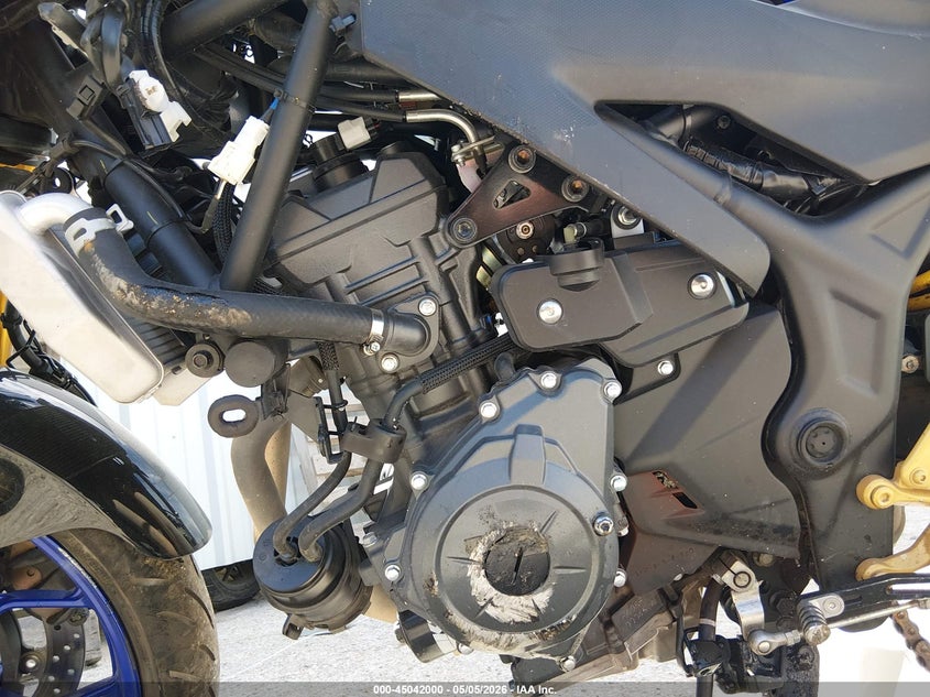 2025 Yamaha VIN MH3RH25E9SK002712 IAAI salvage auction — LEFT SIDE, Salvage (Texas), sold $800 on 2026-07-07 (photo 9)
