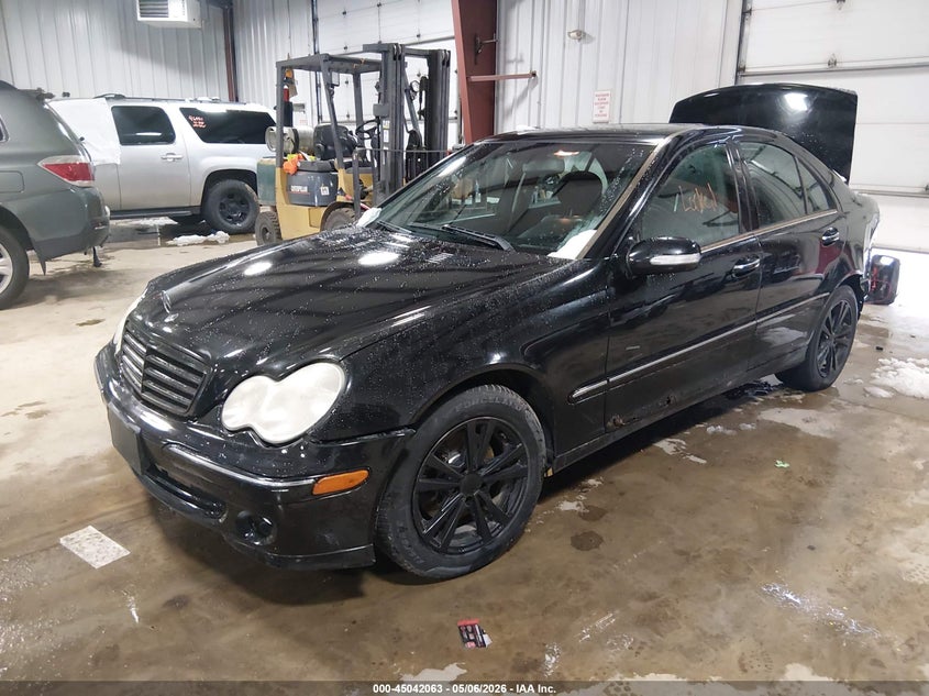2007 Mercedes-benz C-klasse VIN WDBRF92H97F929252 IAAI salvage auction — REAR END, Salvage (Colorado), sold $325 on 2026-07-14 (photo 2)