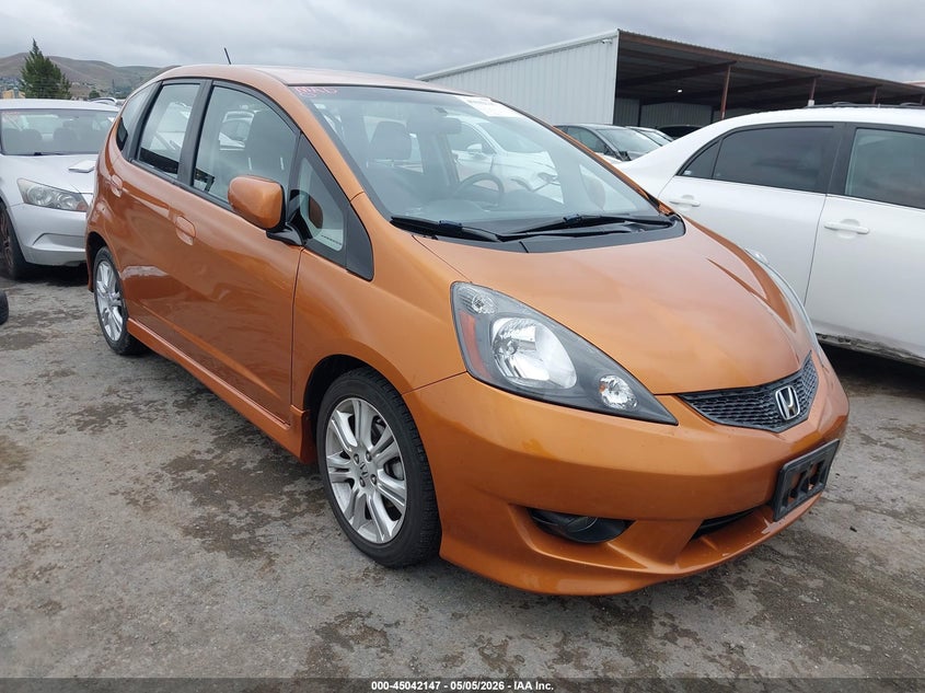 2009 Honda Fit VIN JHMGE88419S061637 IAAI salvage auction — LEFT SIDE, Salvage (California), sold $2,950 on 2026-07-09 (photo 1)