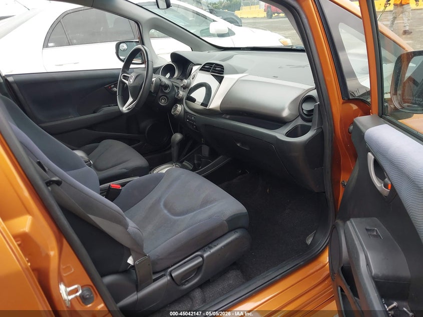 2009 Honda Fit VIN JHMGE88419S061637 IAAI salvage auction — LEFT SIDE, Salvage (California), sold $2,950 on 2026-07-09 (photo 5)