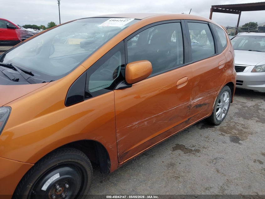 2009 Honda Fit VIN JHMGE88419S061637 IAAI salvage auction — LEFT SIDE, Salvage (California), sold $2,950 on 2026-07-09 (photo 6)