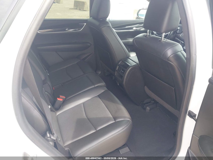 2022 Cadillac Xt5 VIN 1GYKNCR43NZ132152 IAAI salvage auction — HAIL, Original (Texas), sold $10,250 on 2026-07-15 (photo 8)