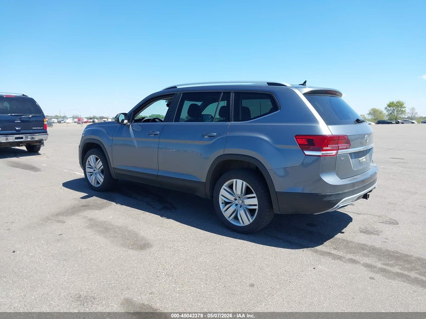2019 Volkswagen Atlas VIN 1V2UR2CA7KC598093 IAAI salvage auction — HAIL, Salvage Title, sold $5,300 on 2026-08-14 (photo 3)