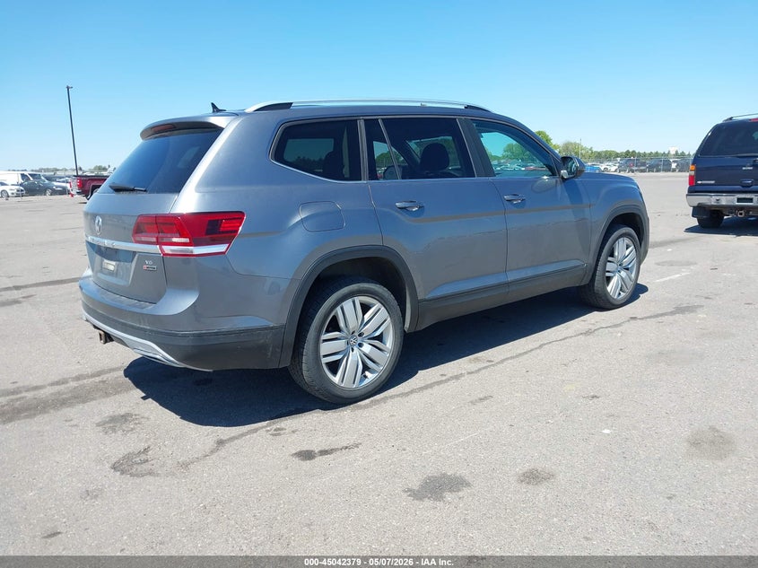 2019 Volkswagen Atlas VIN 1V2UR2CA7KC598093 IAAI salvage auction — HAIL, Salvage Title, sold $5,300 on 2026-08-14 (photo 4)