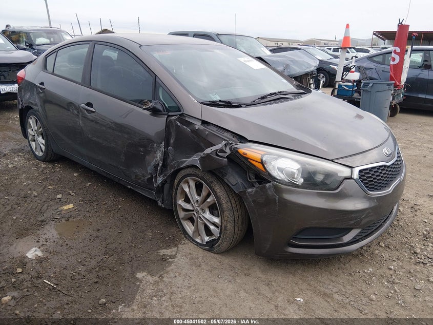 2014 Kia Forte VIN KNAFK4A67E5070519 IAAI salvage auction — SIDE, Salvage (Texas), sold $775 on 2026-07-13 (photo 1)