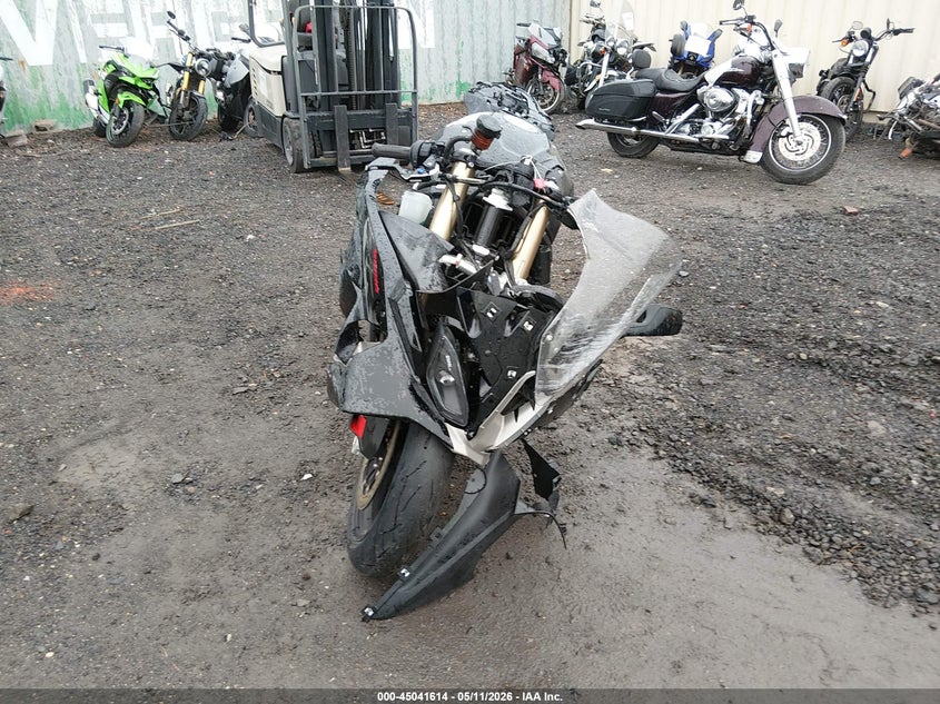 2025 BMW S 1000 VIN WB10P2301S6L34697 IAAI salvage auction — FRONT END, Salvage (Idaho), sold $9,500 on 2026-07-14 (photo 5)