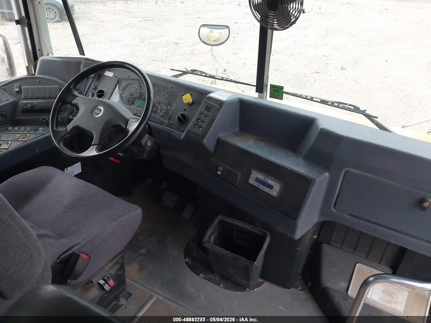 2015 Blue bird School bus / transit bus VIN 1BAKFCPA6FF310497 IAAI salvage auction — SIDE, SF97 (New Mexico), sold $3,800 on 2026-07-08 (photo 5)