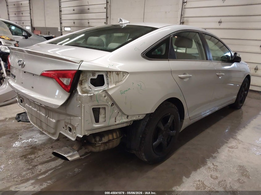 2015 Hyundai Sonata VIN 5NPE24AF6FH110542 IAAI salvage auction — REAR END, Mv-907A (New York), sold $550 on 2026-07-10 (photo 4)