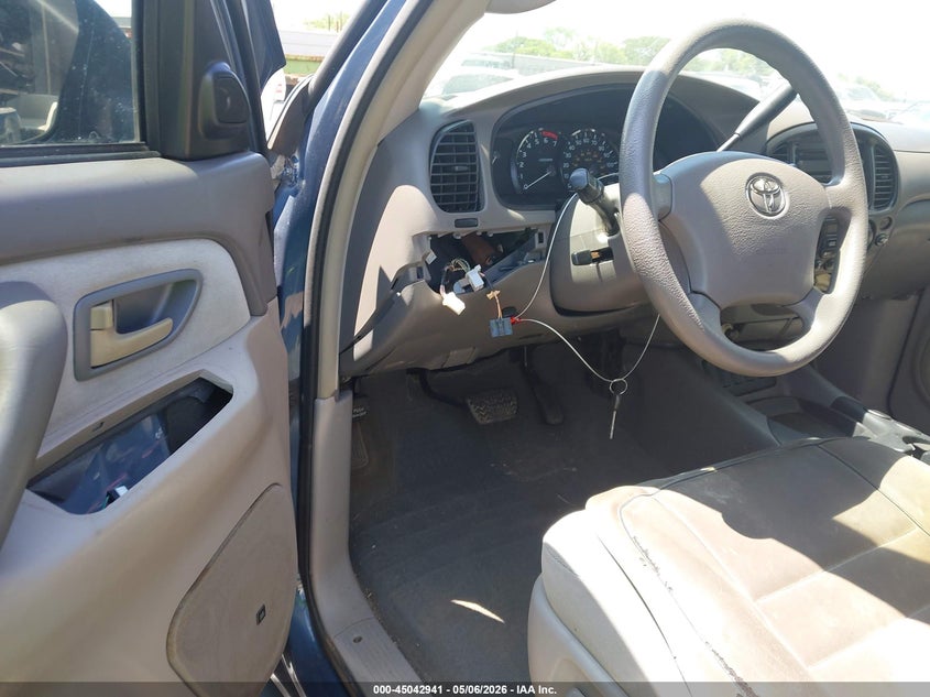 2005 Toyota Sequoia VIN 5TDZT34A35S258620 IAAI salvage auction — THEFT, Salvage (Hawaii), sold $25 on 2026-07-28 (photo 6)
