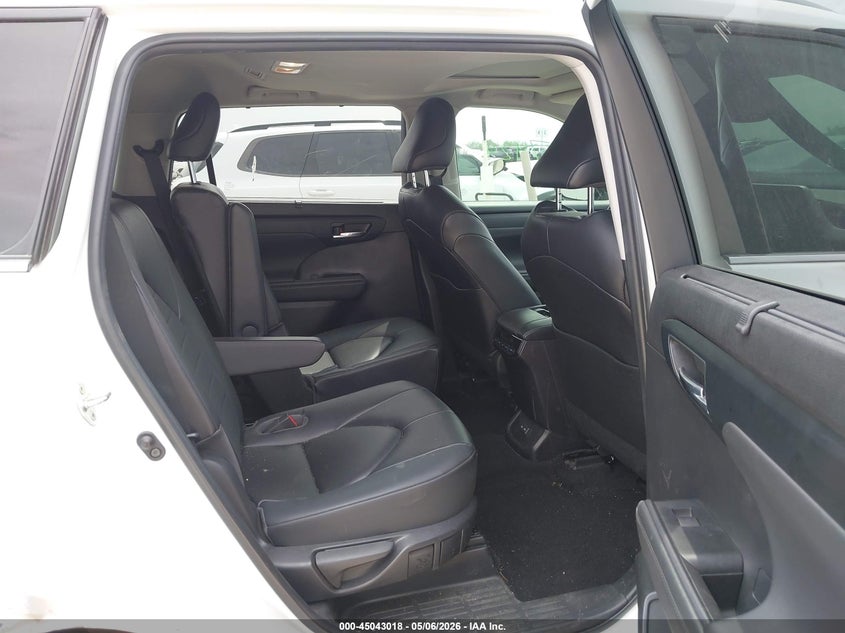 2023 Toyota Highlander VIN 5TDKDRAH6PS000341 IAAI salvage auction — FRONT & REAR, Original (Texas), sold $16,450 on 2026-07-29 (photo 8)