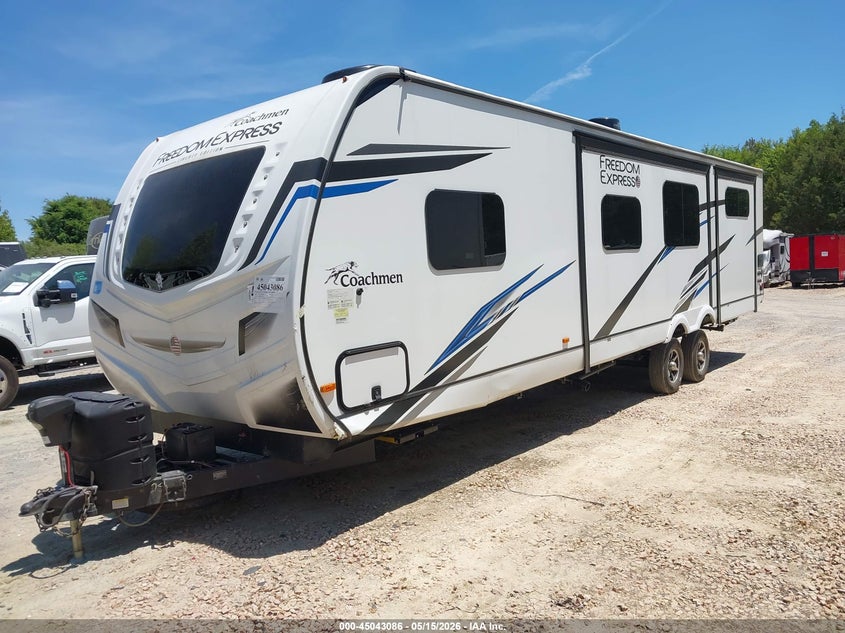 2022 Coachmen Freedom express VIN 5ZT2FEXB9NW025378 IAAI salvage auction — FRONT END, Salvage (North Carolina), sold $9,600 on 2026-08-04 (photo 2)