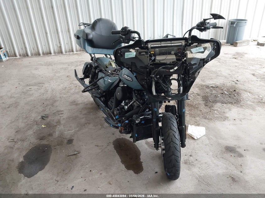 2024 Harley-davidson Street glide VIN 1HD1KB712RB617392 IAAI salvage auction — FRONT END, Original (Texas), sold $7,500 on 2026-07-22 (photo 1)
