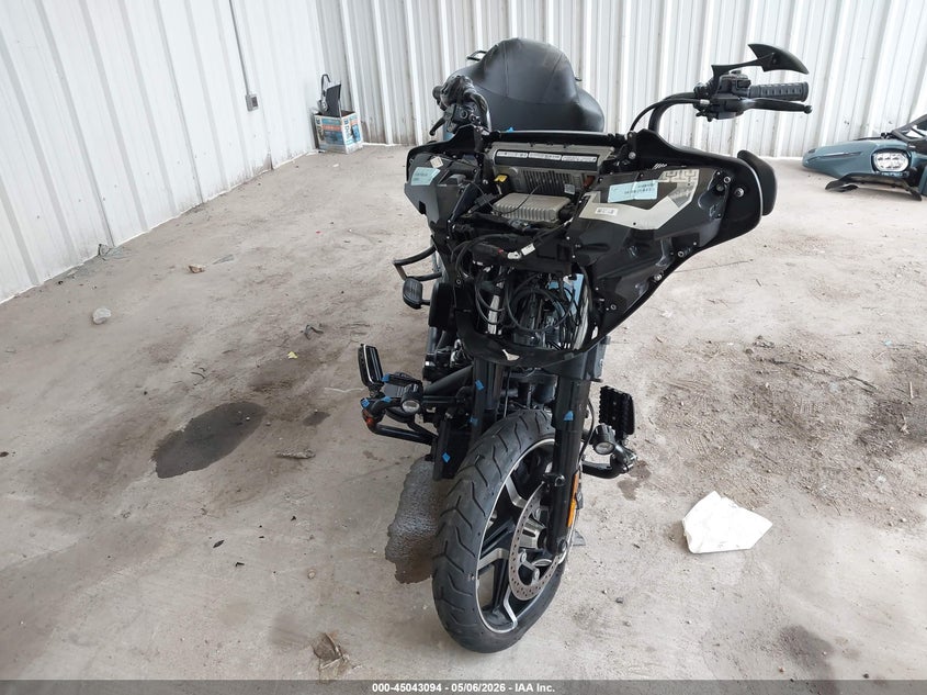 2024 Harley-davidson Street glide VIN 1HD1KB712RB617392 IAAI salvage auction — FRONT END, Original (Texas), sold $7,500 on 2026-07-22 (photo 5)