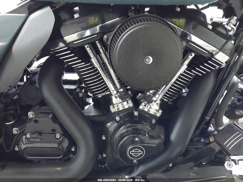 2024 Harley-davidson Street glide VIN 1HD1KB712RB617392 IAAI salvage auction — FRONT END, Original (Texas), sold $7,500 on 2026-07-22 (photo 8)