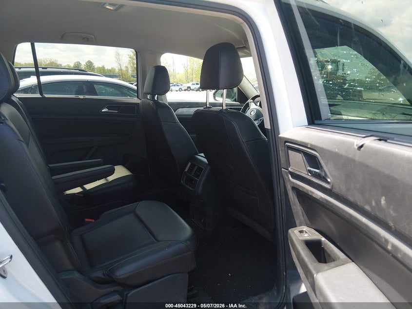 2019 Volkswagen Atlas VIN 1V2LR2CA3KC526366 IAAI salvage auction — HAIL, Salvage (Ohio), sold $4,150 on 2026-07-17 (photo 8)