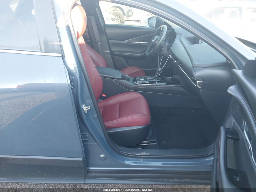 2025 Mazda Cx-30 VIN 3MVDMBCM8SM837058 IAAI salvage auction — FRONT END, Original (Texas), sold $8,100 on 2026-07-21 (photo 5)