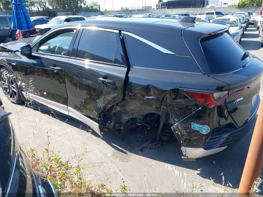 2024 Acura Zdx VIN 4W5KHMRK4RZ515592 IAAI salvage auction — REAR END, Wait Title, sold $6,800 on 2026-08-01 (photo 3)