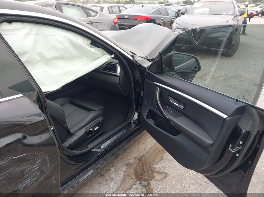 2019 BMW 4er VIN WBA4J1C5XKBM15469 IAAI salvage auction — FRONT & REAR, Salvage (Texas), sold $500 on 2026-07-29 (photo 5)