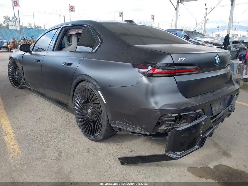 2024 BMW I7 VIN WBY43EJ04RCS48461 IAAI salvage auction — RIGHT FRONT, Salvage (California), sold $25 on 2026-07-29 (photo 3)