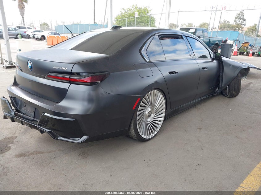 2024 BMW I7 VIN WBY43EJ04RCS48461 IAAI salvage auction — RIGHT FRONT, Salvage (California), sold $25 on 2026-07-29 (photo 4)